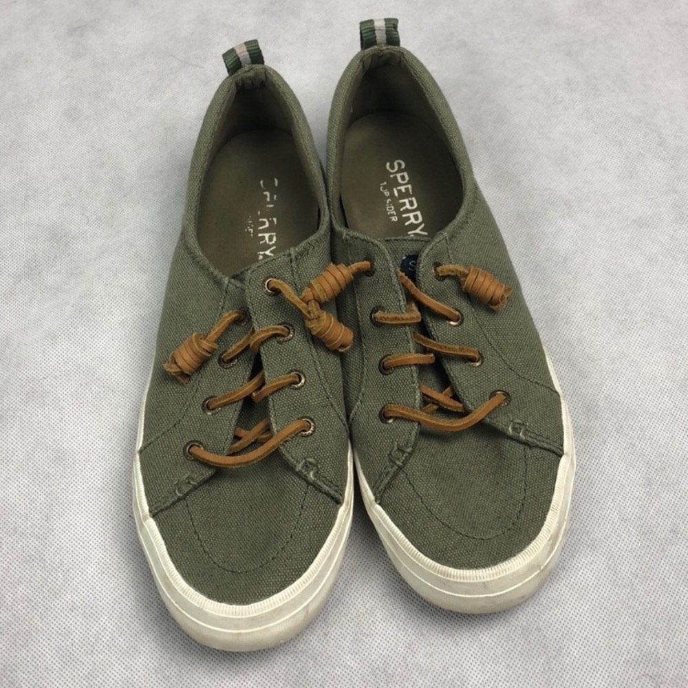 size 8 sperrys